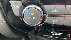 Nissan Qashqai 1.3 DiG-T Tekna 5dr Petrol Hatchback